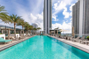 Modern 3 bedroom at Hollywood Beach Resort 28th floor